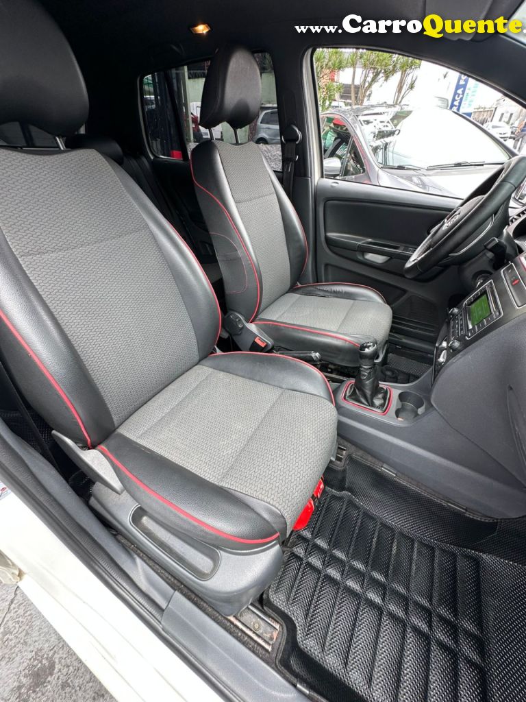 VOLKSWAGEN   FOX ROCK IN RIO 1.6 MI TOTAL FLEX 8V 5P   BRANCO 2016 1.6 FLEX - Loja