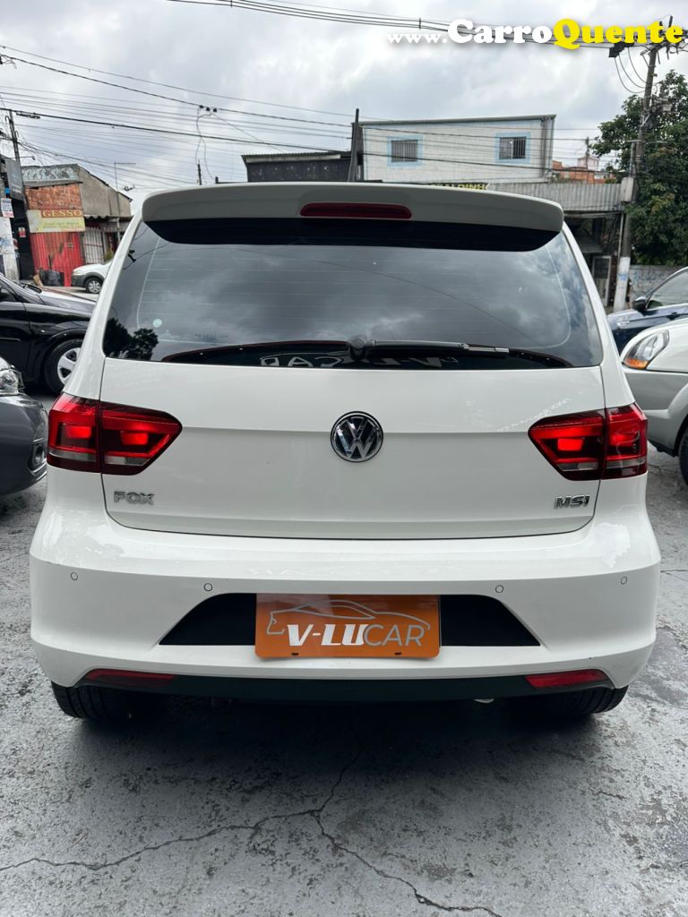 VOLKSWAGEN   FOX ROCK IN RIO 1.6 MI TOTAL FLEX 8V 5P   BRANCO 2016 1.6 FLEX - Loja