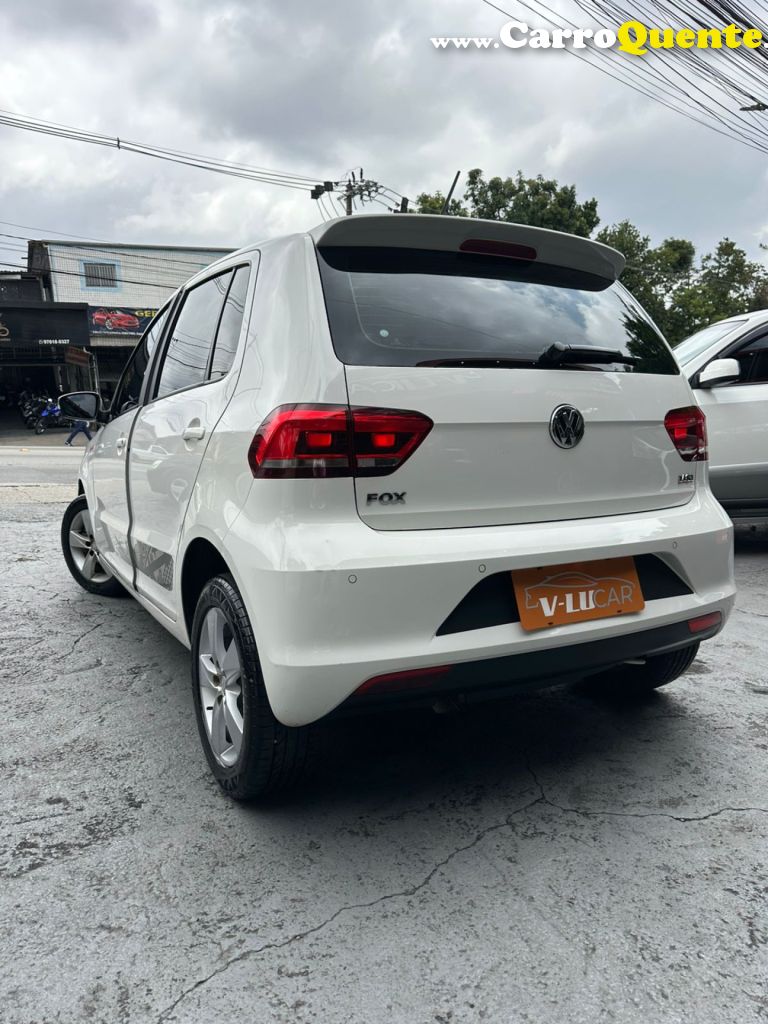 VOLKSWAGEN   FOX ROCK IN RIO 1.6 MI TOTAL FLEX 8V 5P   BRANCO 2016 1.6 FLEX - Loja