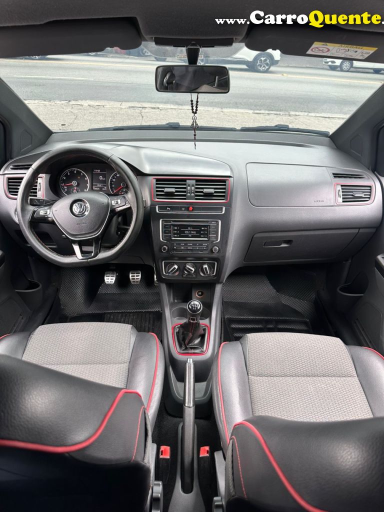 VOLKSWAGEN   FOX ROCK IN RIO 1.6 MI TOTAL FLEX 8V 5P   BRANCO 2016 1.6 FLEX - Loja