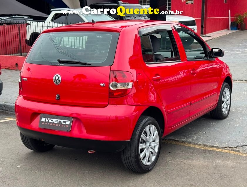 Volkswagen FOX 1.6 MI PLUS 8V FLEX 4P MANUAL - Loja