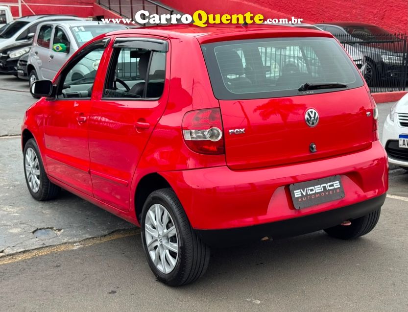 Volkswagen FOX 1.6 MI PLUS 8V FLEX 4P MANUAL - Loja