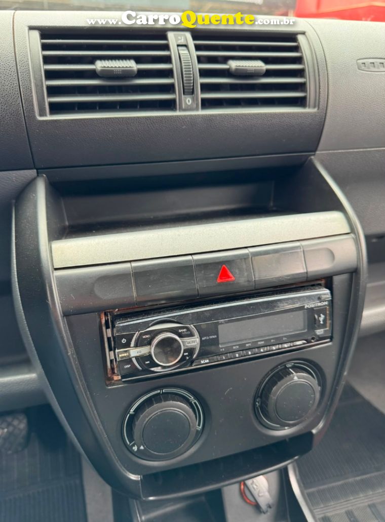 Volkswagen FOX 1.6 MI PLUS 8V FLEX 4P MANUAL - Loja