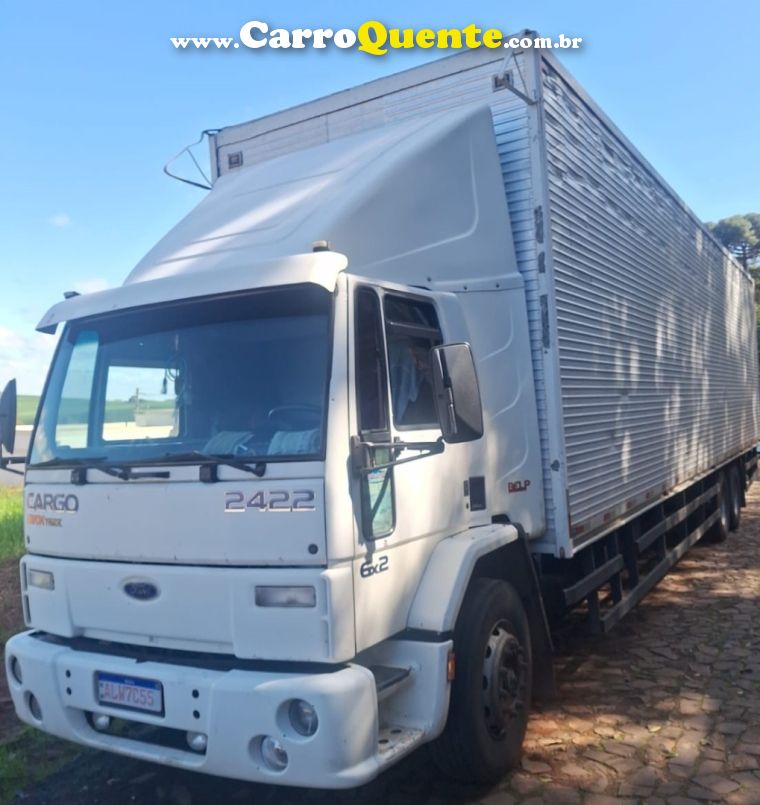 Ford CARGO 2422 CARGO 2422 3-Eixos Baú - Loja