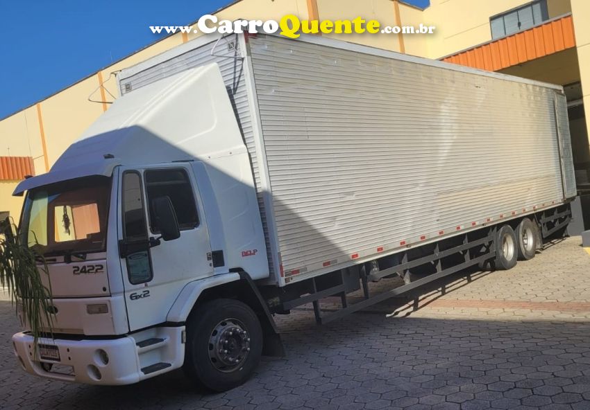 Ford CARGO 2422 CARGO 2422 3-Eixos Baú - Loja
