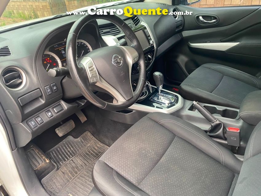 Nissan FRONTIER 2.3 16V TURBO DIESEL ATTACK CD 4X4 AUTOMÁTICO - Loja