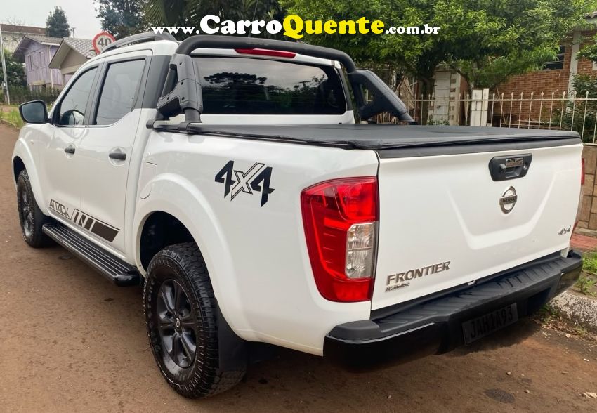 Nissan FRONTIER 2.3 16V TURBO DIESEL ATTACK CD 4X4 AUTOMÁTICO - Loja