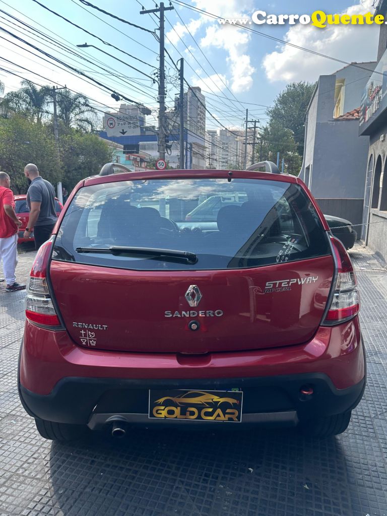 RENAULT   SANDERO STEPWAY HI-F. R. CURL 1.6 16V 5P   VERMELHO 2012 1.6 GASOLINA - Loja