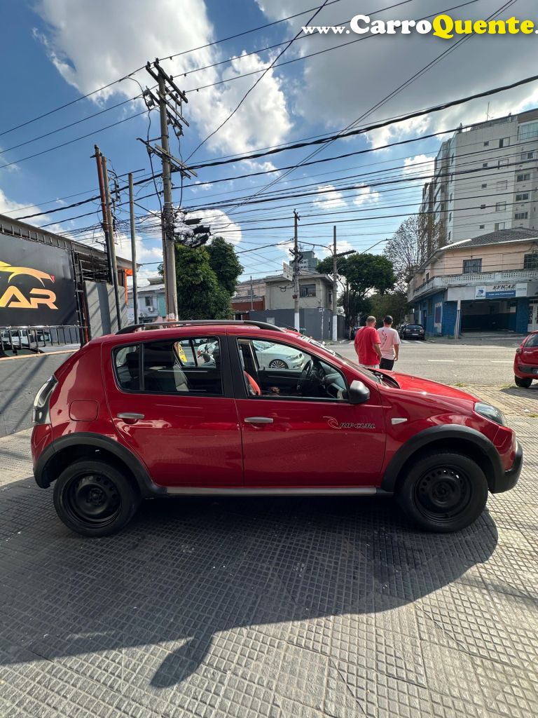 RENAULT   SANDERO STEPWAY HI-F. R. CURL 1.6 16V 5P   VERMELHO 2012 1.6 GASOLINA - Loja