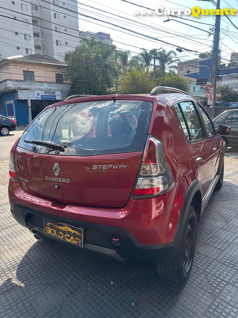 RENAULT   SANDERO STEPWAY HI-F. R. CURL 1.6 16V 5P   VERMELHO 2012 1.6 GASOLINA - Loja