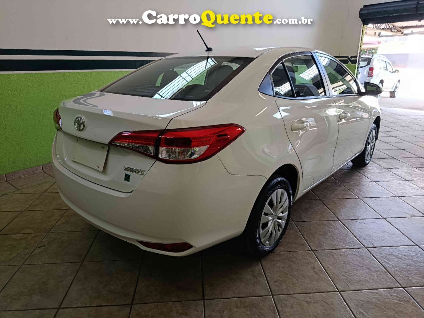 Toyota YARIS 1.5 16V FLEX SEDAN XL MULTIDRIVE - Loja