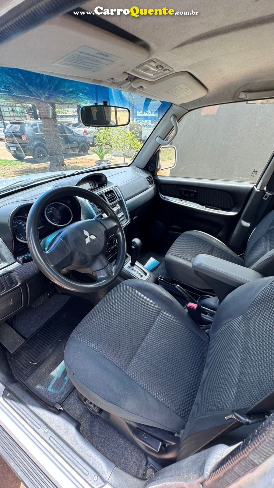 MITSUBISHI PAJERO TR4 2.0 4X2 16V 140CV 2012 - Loja