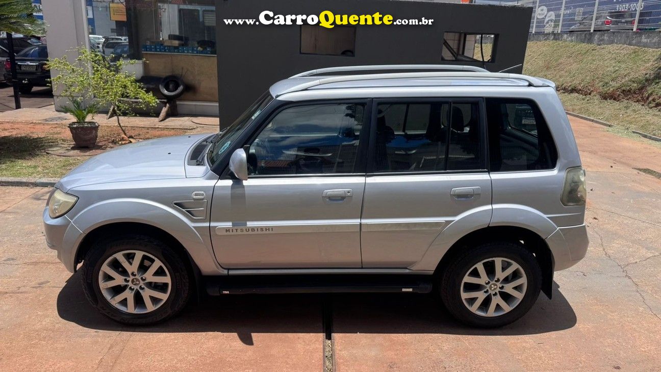 MITSUBISHI PAJERO TR4 2.0 4X2 16V 140CV 2012 - Loja