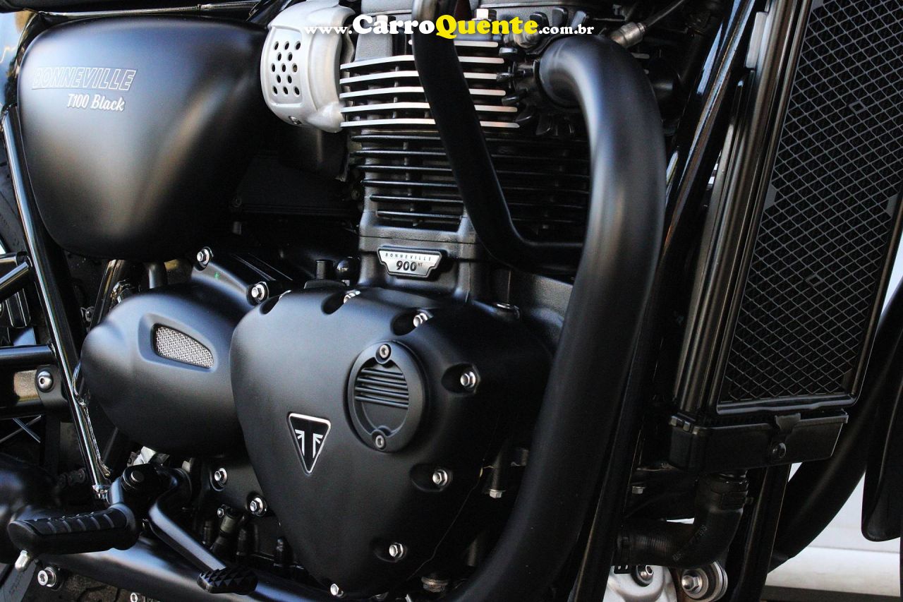 TRIUMPH BONNEVILLE T100 BLACK 900 2020 - Loja