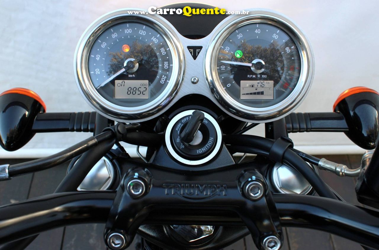 TRIUMPH BONNEVILLE T100 BLACK 900 2020 - Loja