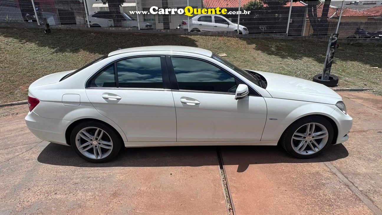 MERCEDES-BENZ C 180 1.8 CGI CLASSIC 16V TURBO 2012 - Loja