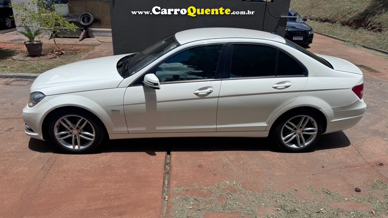 MERCEDES-BENZ C 180 1.8 CGI CLASSIC 16V TURBO 2012 - Loja