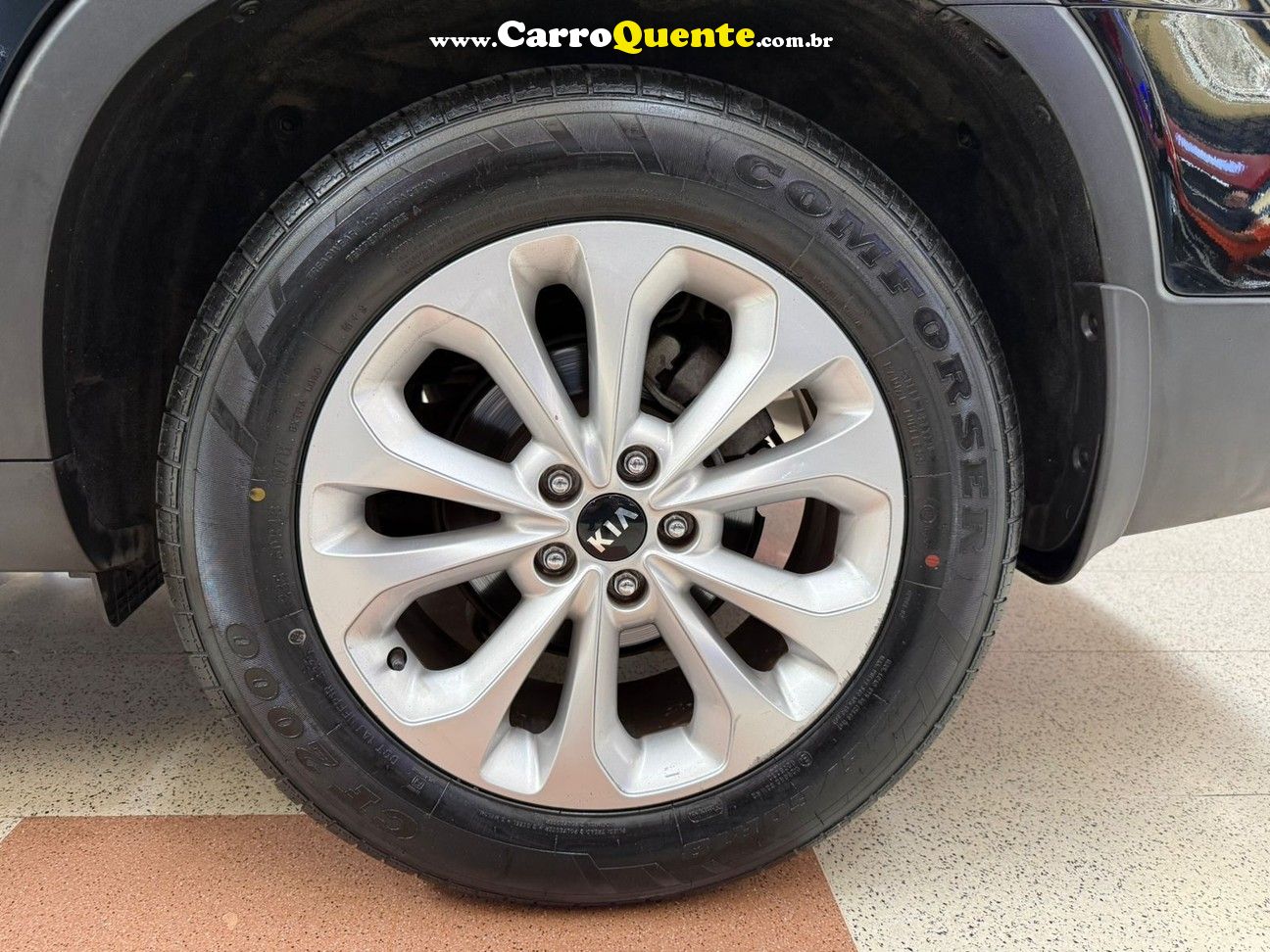 KIA SORENTO 2.4 EX 4X2 16V 2015 - Loja
