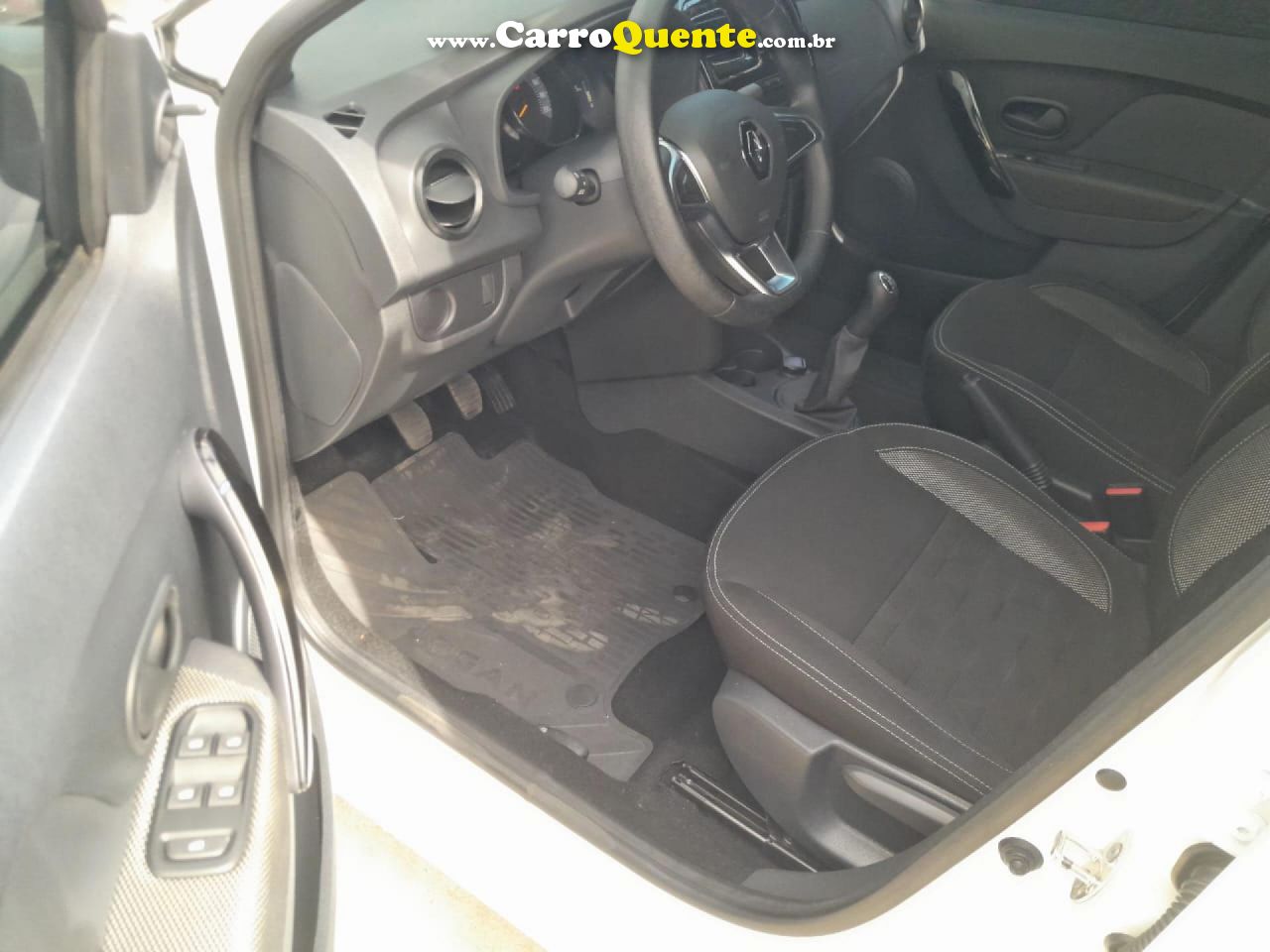 RENAULT   LOGAN ZEN FLEX 1.0 12V 4P MEC.   BRANCO 2023 1.0 FLEX - Loja