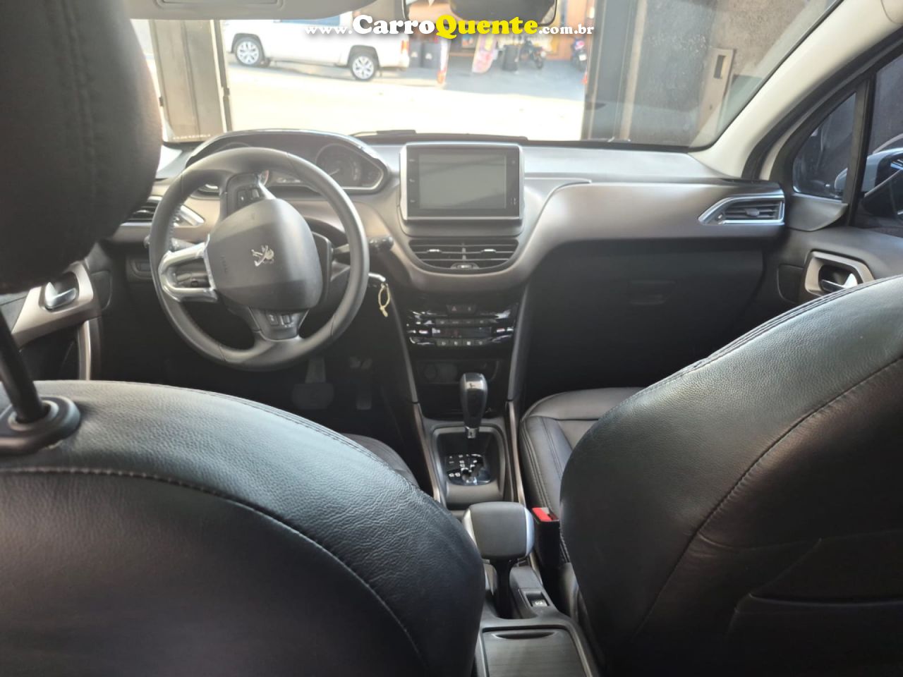 PEUGEOT   2008 GRIFFE 1.6 FLEX 16V 5P AUT.   BRANCO 2018 1.6 FLEX - Loja