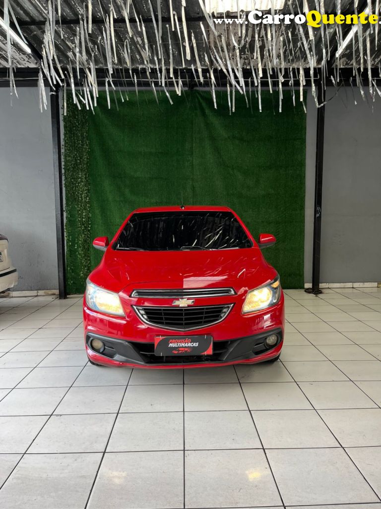 CHEVROLET   ONIX HATCH LT 1.4 8V FLEXPOWER 5P MEC.   VERMELHO 2014 1.4 FLEX - Loja
