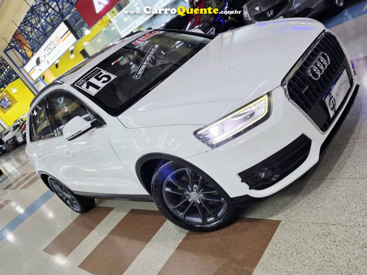 AUDI Q3 2.0 TFSI AMBIENTE QUATTRO 2015 - Loja