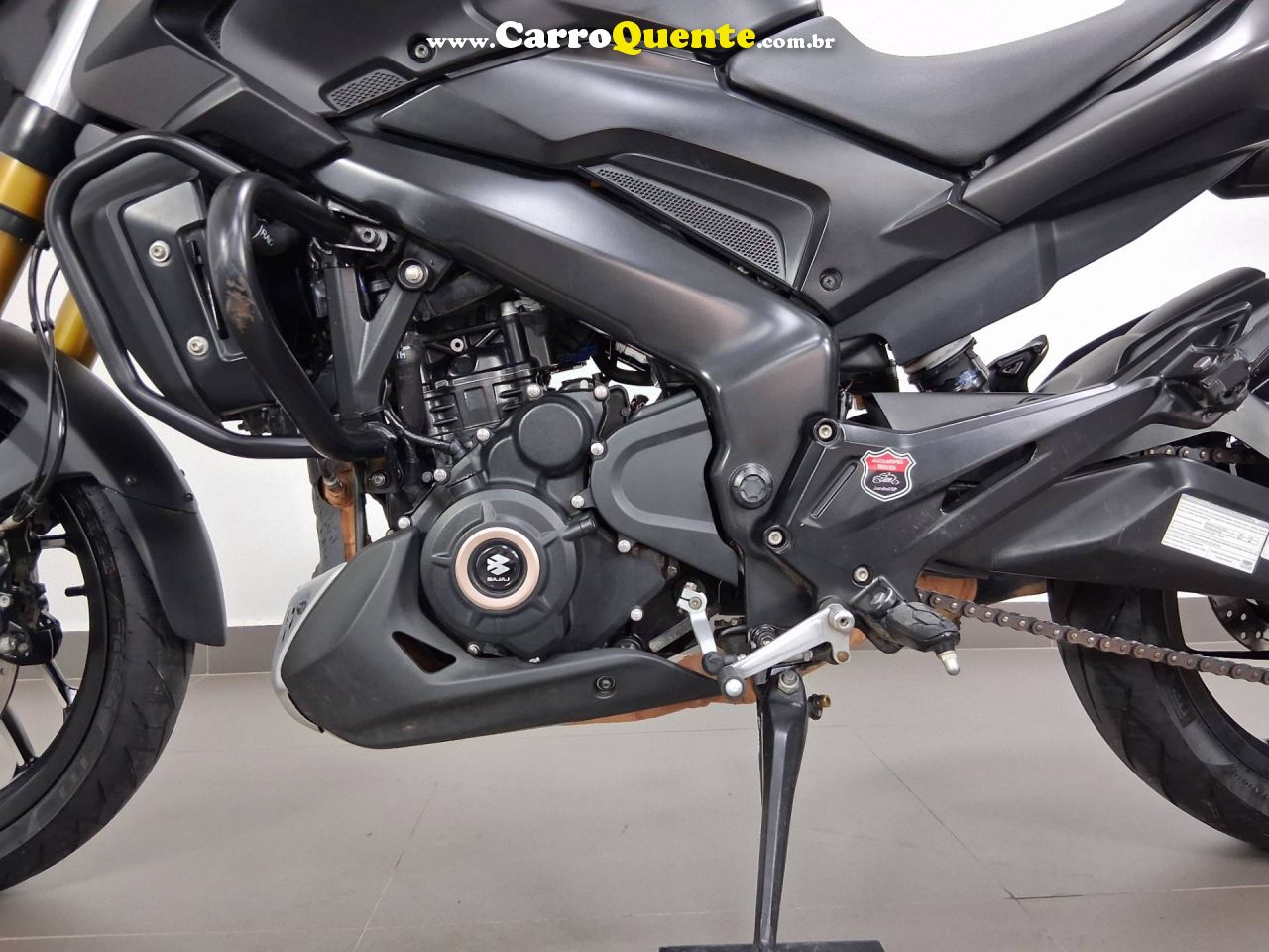 BAJAJ DOMINAR 400 2025 - Loja