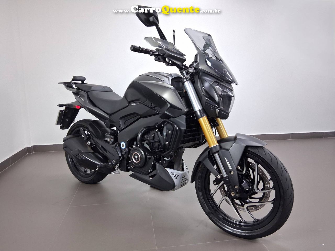 BAJAJ DOMINAR 400 2025 - Loja