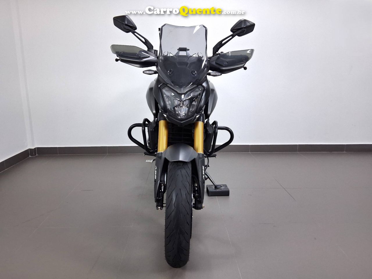 BAJAJ DOMINAR 400 2025 - Loja