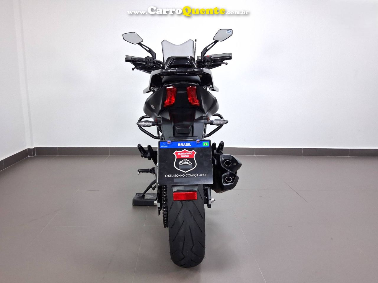 BAJAJ DOMINAR 400 2025 - Loja