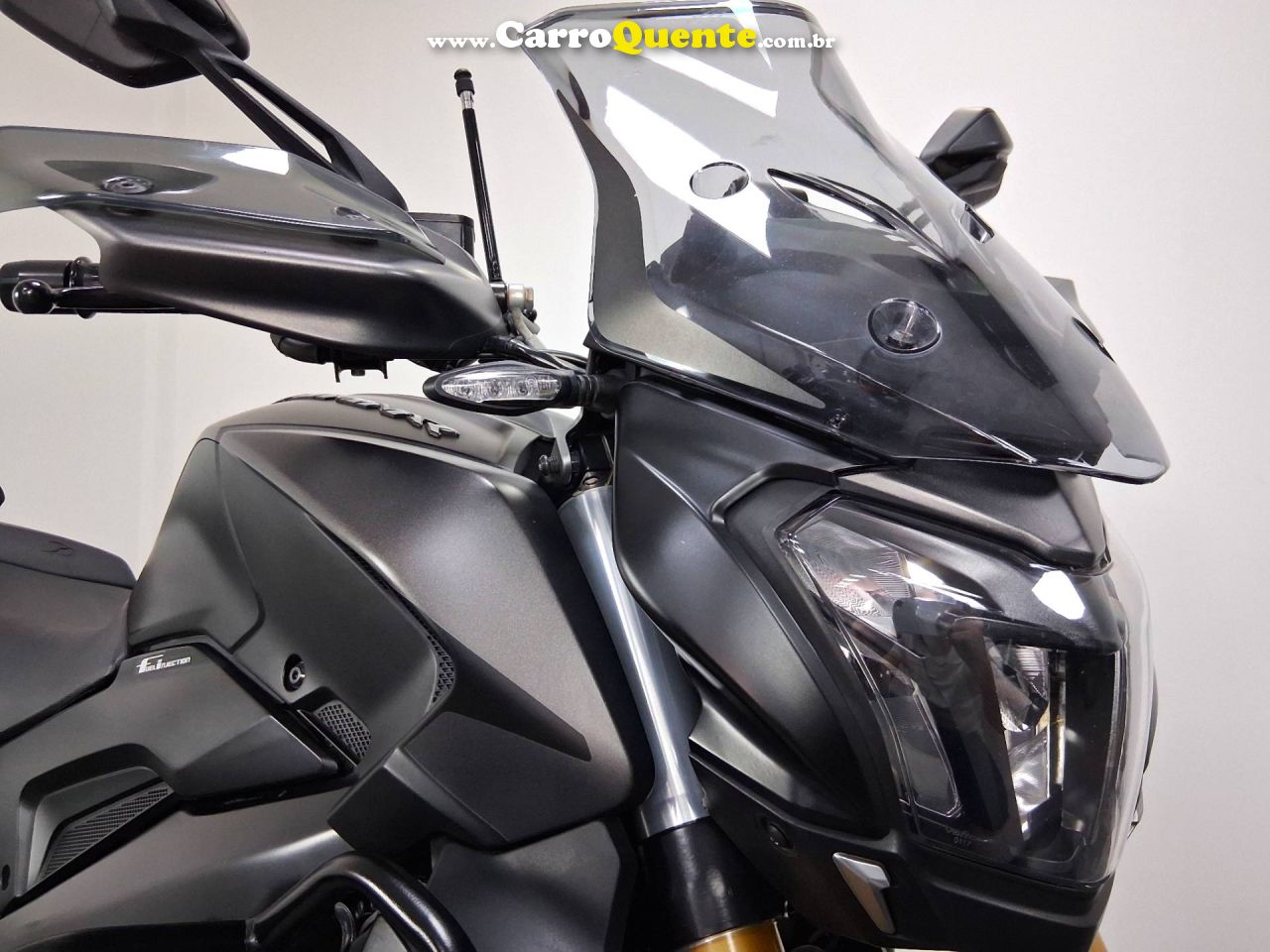 BAJAJ DOMINAR 400 2025 - Loja