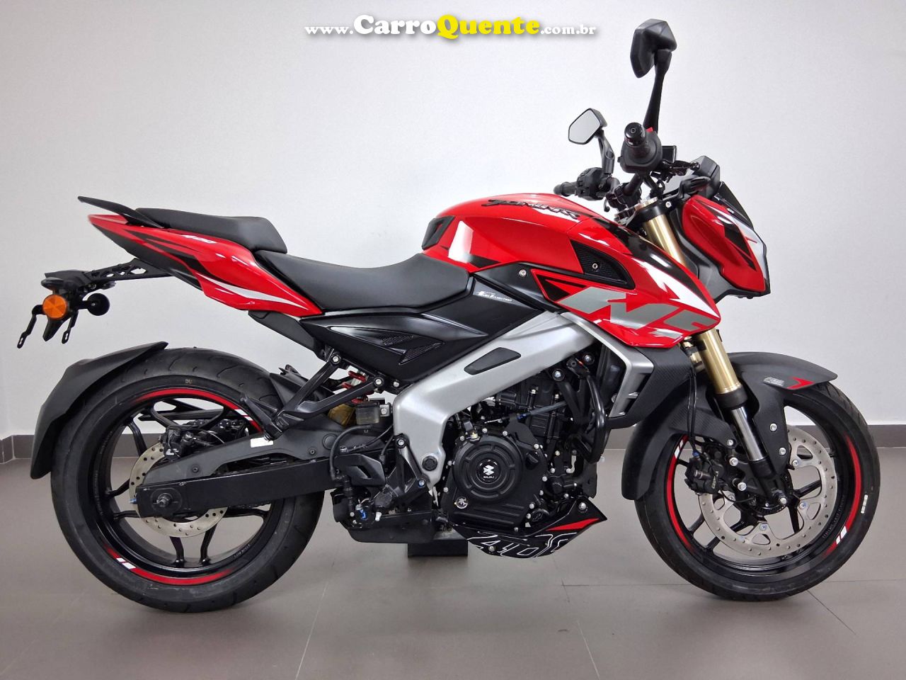 BAJAJ DOMINAR NS400Z ABS 2026 - Loja