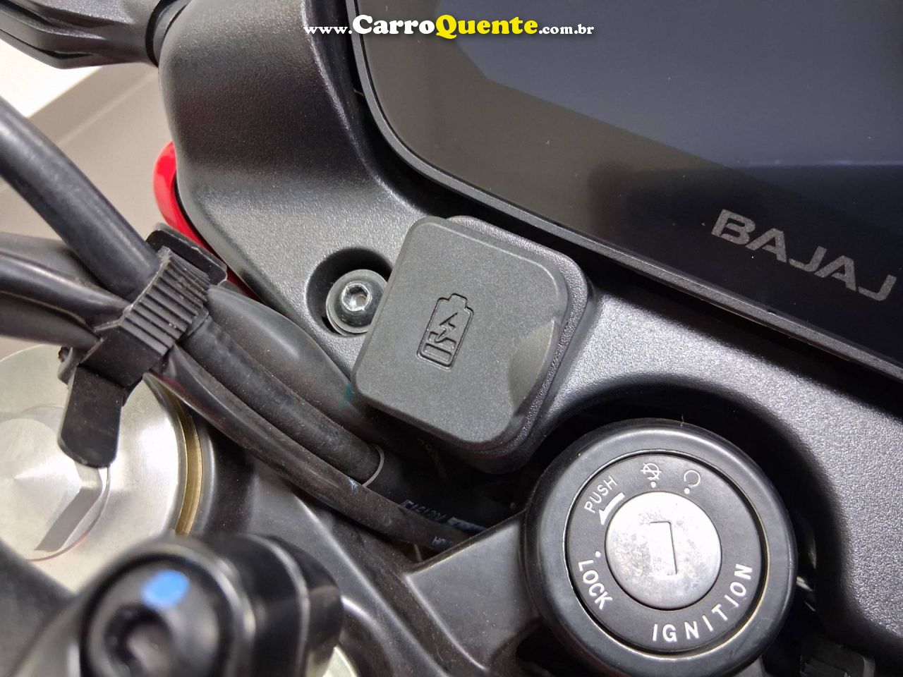 BAJAJ DOMINAR NS400Z ABS 2026 - Loja