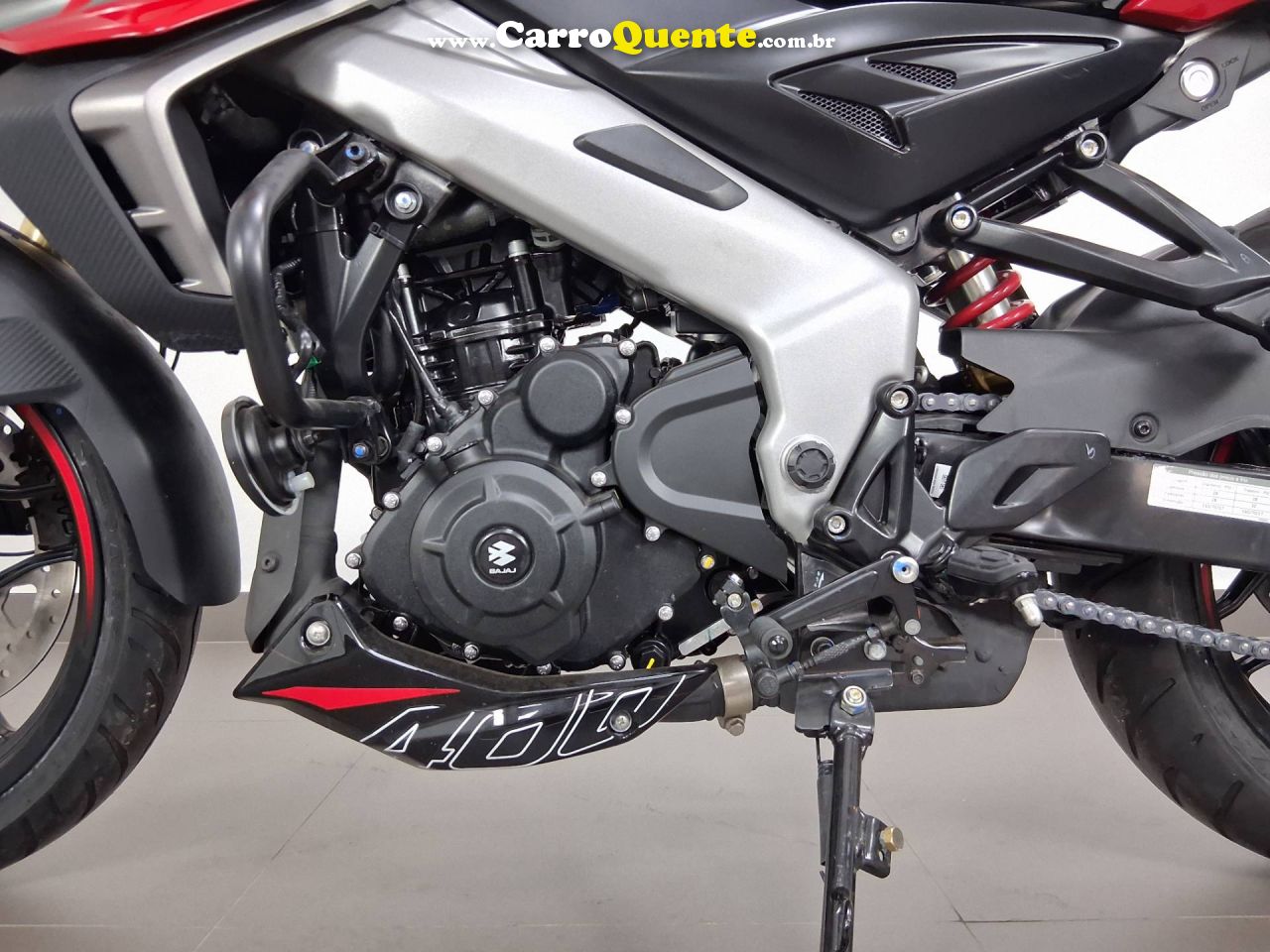 BAJAJ DOMINAR NS400Z ABS 2026 - Loja