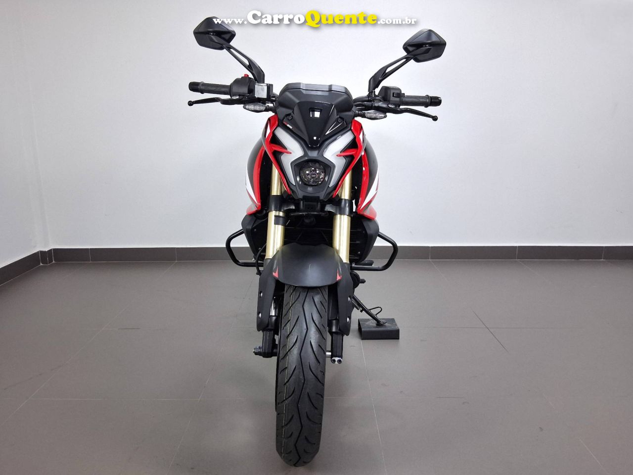 BAJAJ DOMINAR NS400Z ABS 2026 - Loja