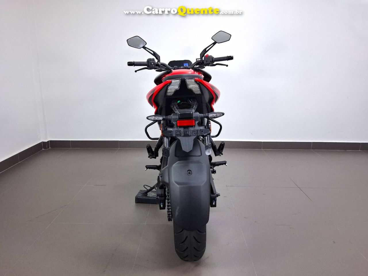 BAJAJ DOMINAR NS400Z ABS 2026 - Loja