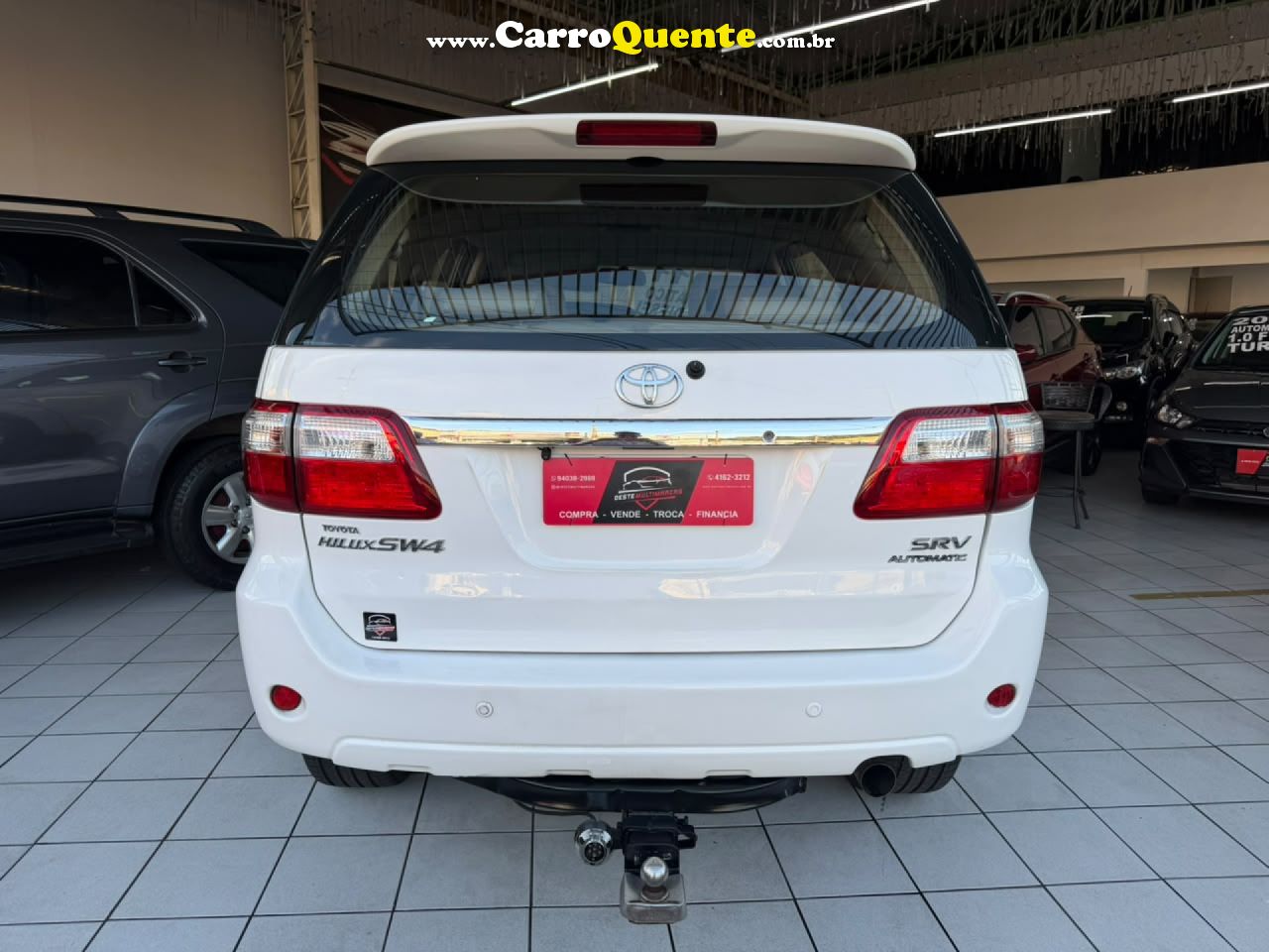 TOYOTA   HILUX SW4 SRV D4-D 4X4 3.0 TDI DIES. AUT   BRANCO 2011 3.0 DIESEL - Loja