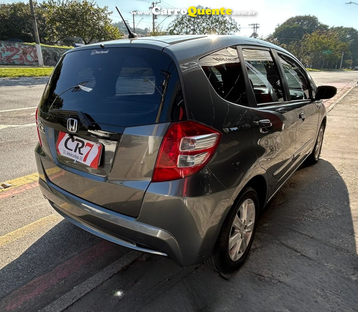 HONDA   FIT LX 1.4 1.4 FLEX 8V16V 5P MEC.   CINZA 2014 1.4 FLEX - Loja