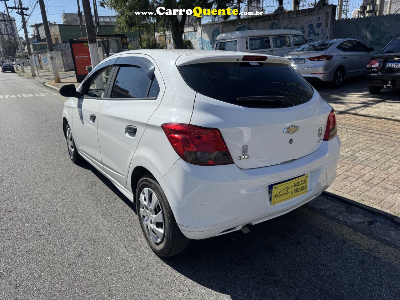 CHEVROLET   ONIX HATCH JOY 1.0 8V FLEX 5P MEC.   BRANCO 2019 1.0 FLEX - Loja
