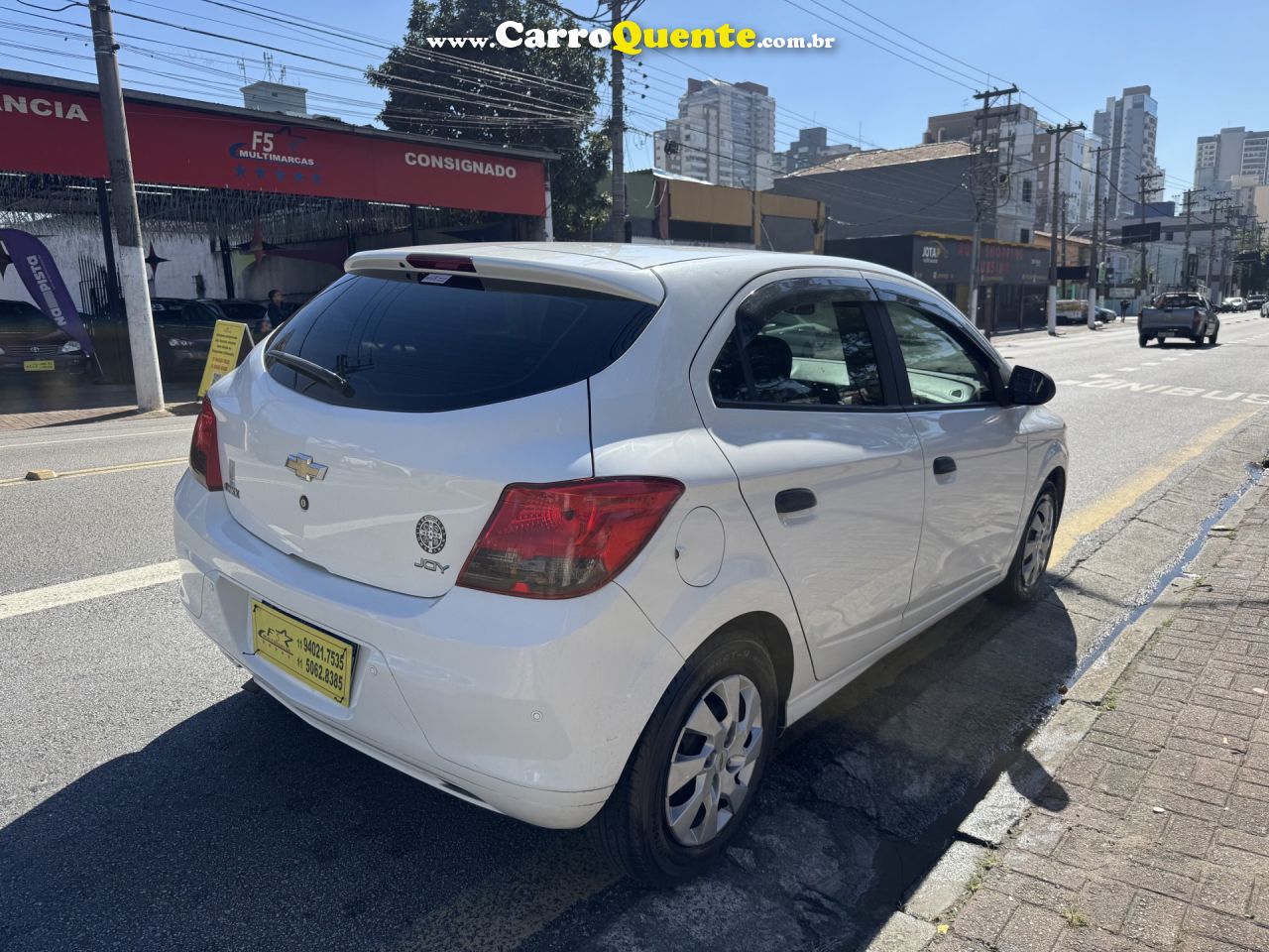 CHEVROLET   ONIX HATCH JOY 1.0 8V FLEX 5P MEC.   BRANCO 2019 1.0 FLEX - Loja
