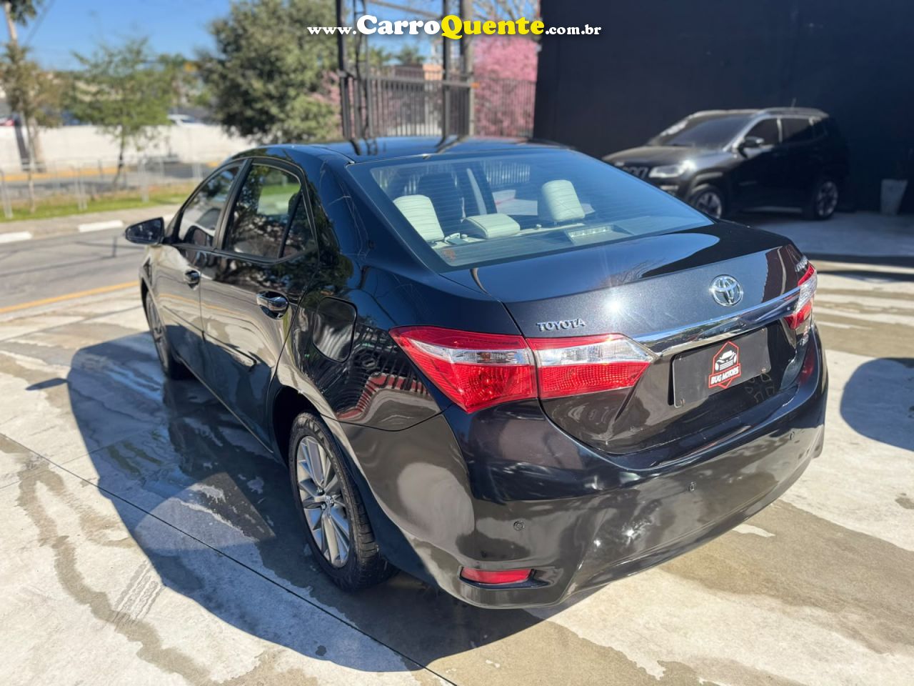 TOYOTA   COROLLA GLI 1.8 FLEX 16V  AUT.   PRETO 2017 1.8 FLEX - Loja