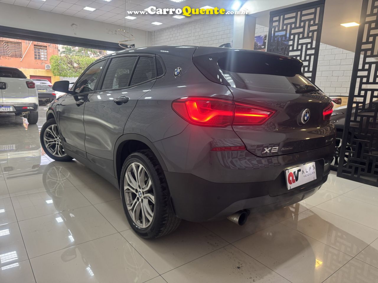 BMW   X2 SDRIVE 18I 1.5 ACTIVEFLEX 136CV AUT.   CINZA 2020 1.5 GASOLINA - Loja