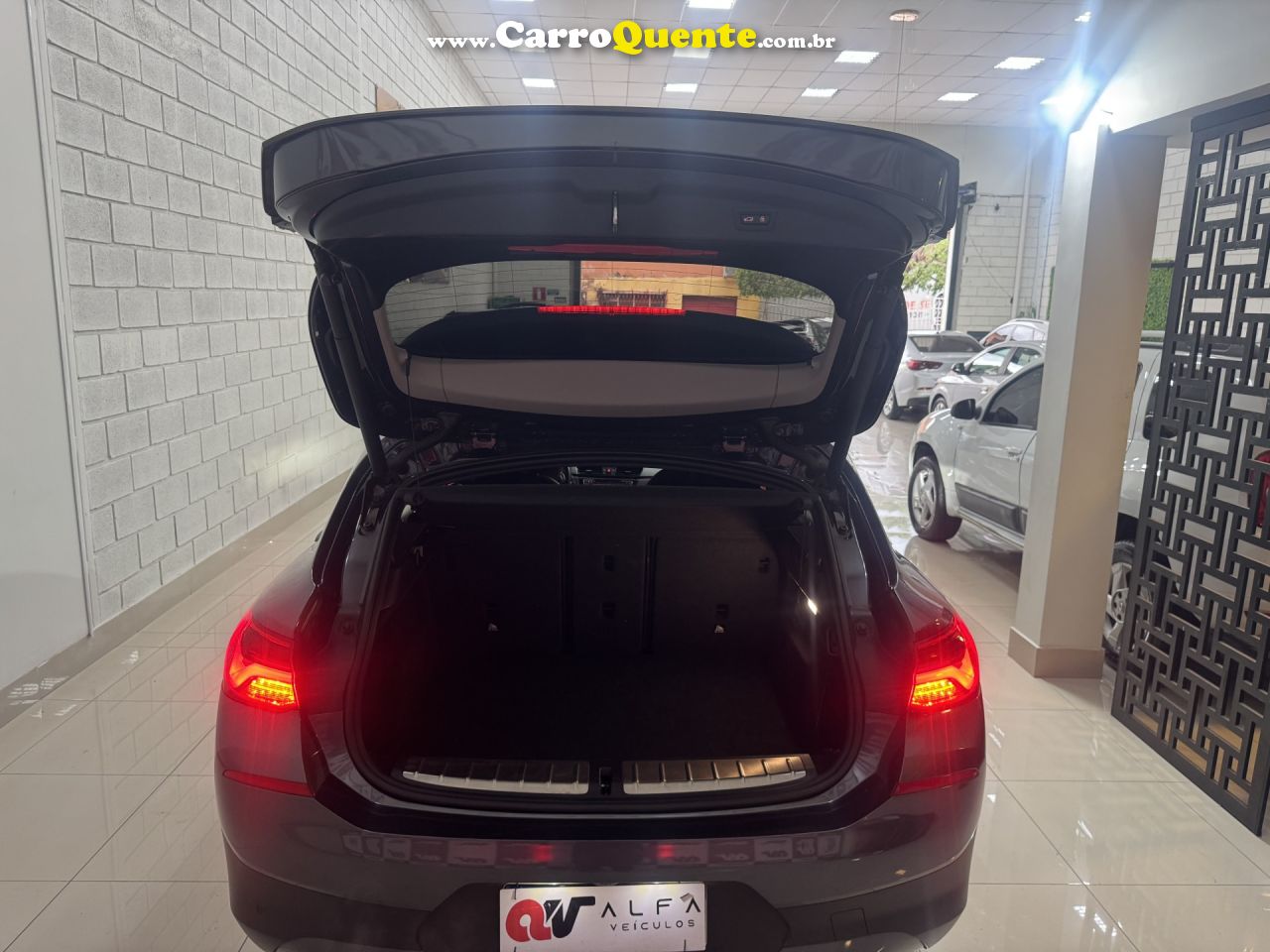 BMW   X2 SDRIVE 18I 1.5 ACTIVEFLEX 136CV AUT.   CINZA 2020 1.5 GASOLINA - Loja
