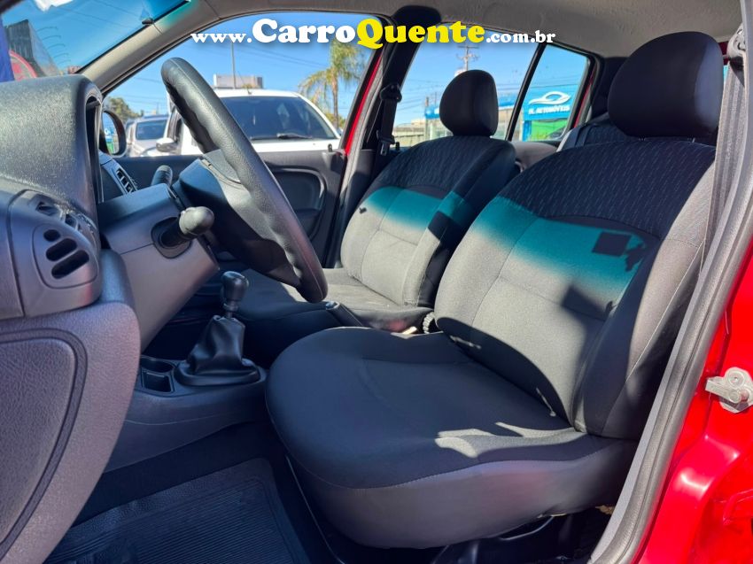 Renault CLIO 1.0 AUTHENTIQUE 16V FLEX 4P MANUAL - Loja