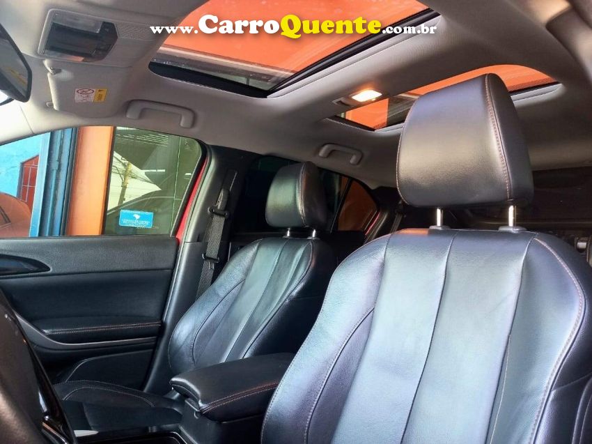 Mitsubishi ECLIPSE CROSS 1.5 MIVEC TURBO GASOLINA HPE-S AWD CVT - Loja