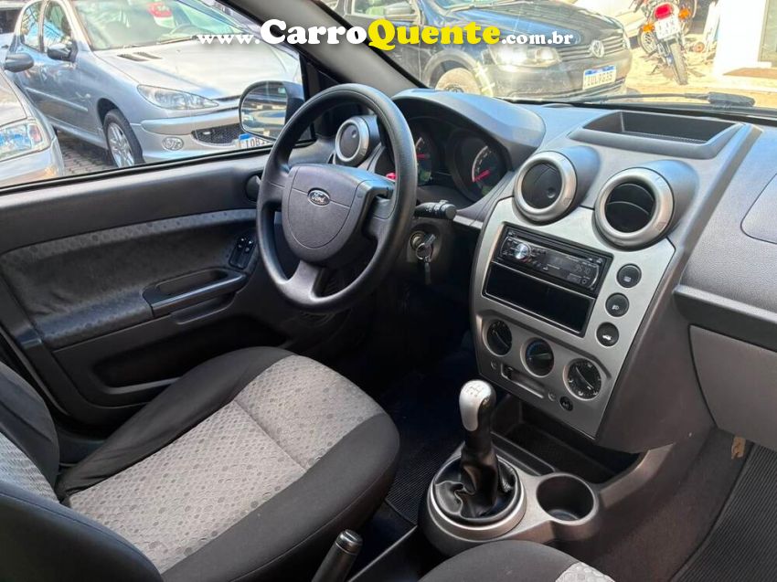 Ford FIESTA 1.6 ROCAM HATCH 8V FLEX 4P MANUAL - Loja