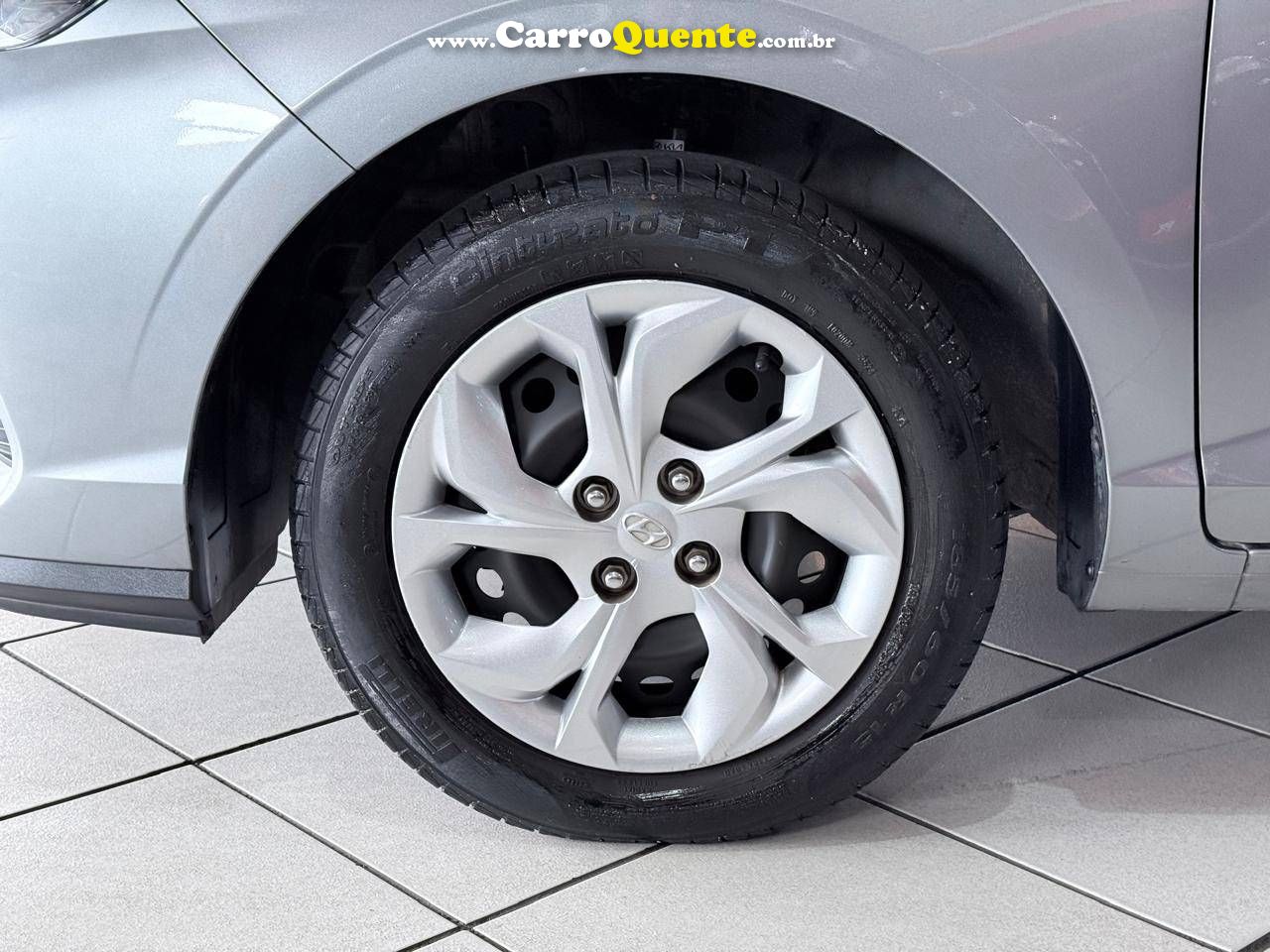 HYUNDAI HB20S 1.0 12V COMFORT PLUS 2025 - Loja
