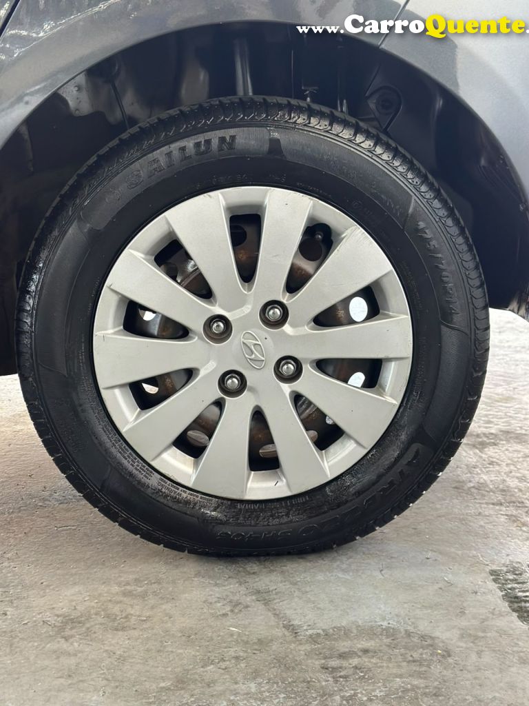 HYUNDAI   HB20 COMF.C.PLUSC.STYLE 1.0 FLEX 12V   CINZA 2017 1.0 FLEX - Loja