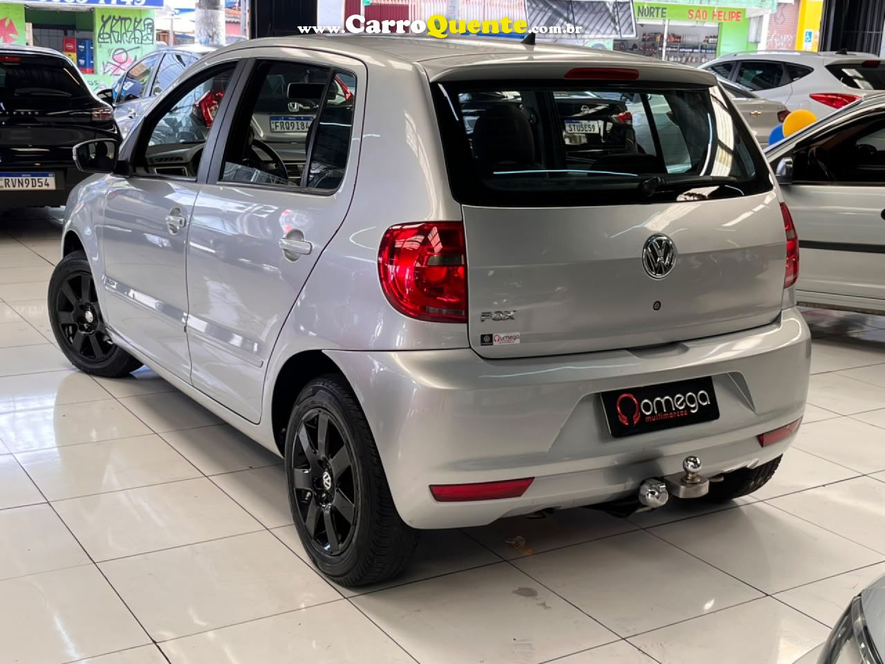 VOLKSWAGEN   FOX 1.0 MI TOTAL FLEX 8V 5P   PRATA 2014 1.0 FLEX - Loja