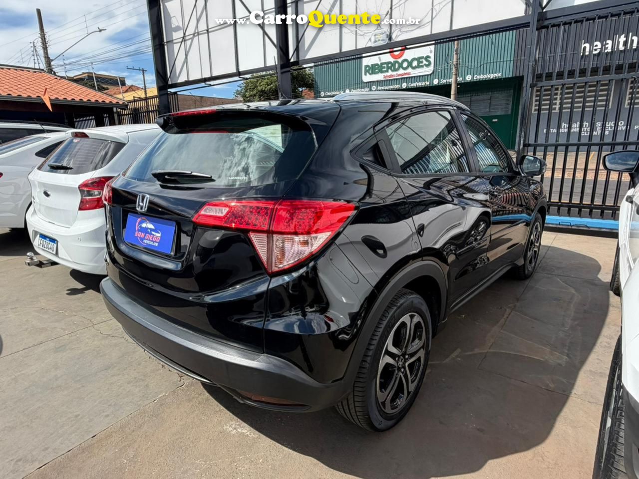 HONDA   HR-V EX 1.8 FLEXONE 16V 5P AUT.   PRETO 2018 1.8 GASOLINA - Loja